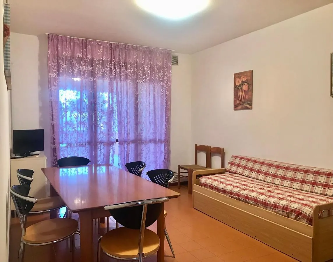 Residence Solarium Pool 比比翁 公寓