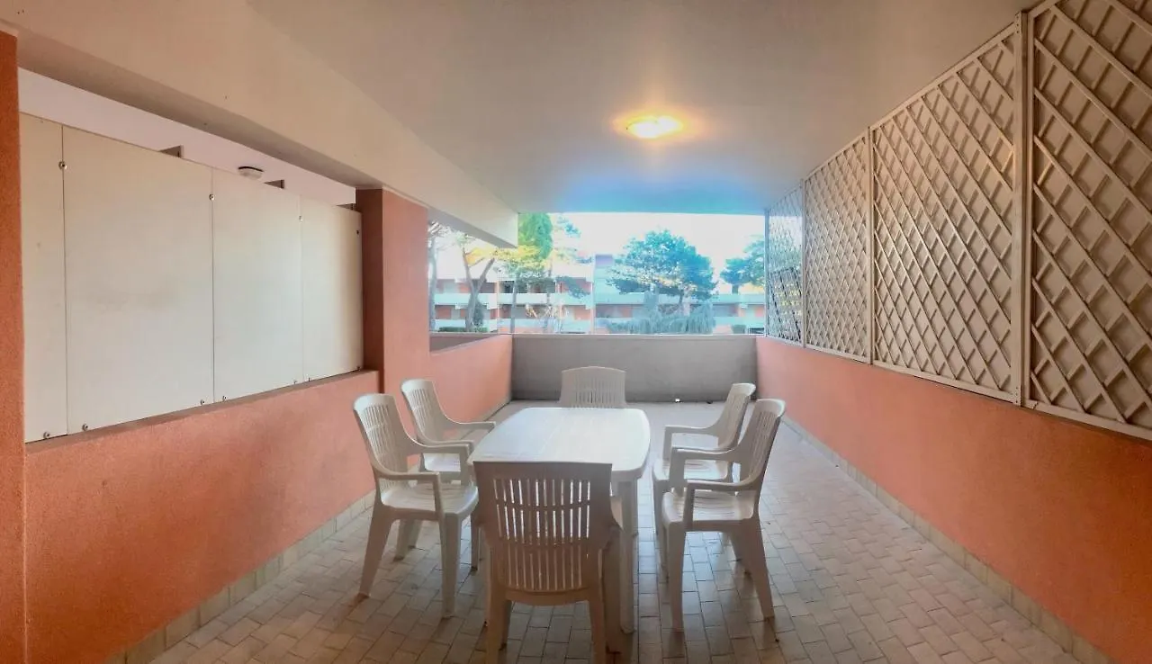 Residence Solarium Pool Μπιμπιόνε Διαμέρισμα